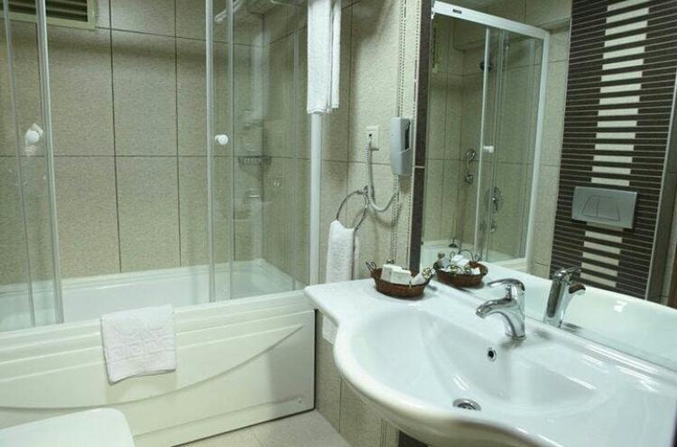 Tac Mahal Hotel اسطنبول المظهر الخارجي الصورة